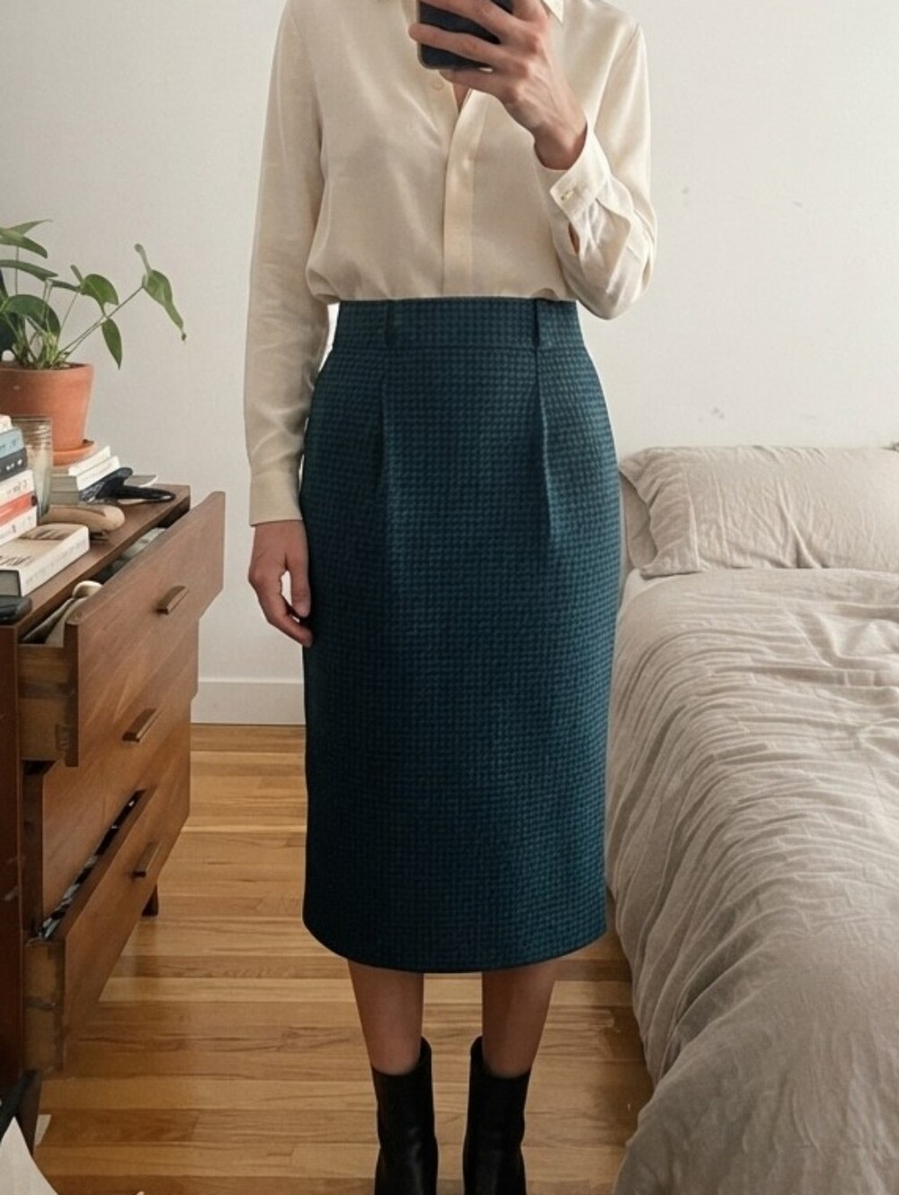 VTG Fits Small Sz 8 Wool Tartan Midi Skirt Academia Preppy Heritage Equestrian